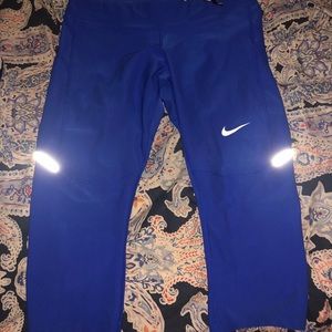 Blue Nike Cropped Leggings